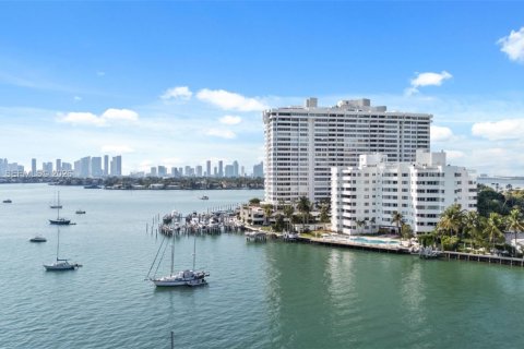 Condominio en venta en Miami Beach, Florida, 2 dormitorios, 145.86 m2 № 2000551 - foto 26