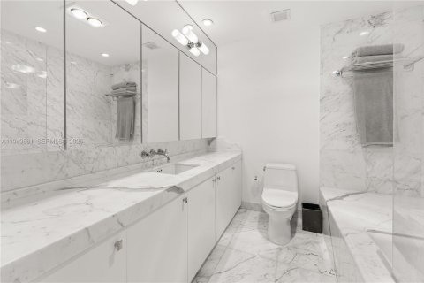 Condominio en venta en Miami Beach, Florida, 2 dormitorios, 145.86 m2 № 2000551 - foto 17