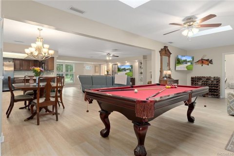 House in Homosassa, Florida 3 bedrooms, 261.43 sq.m. № 2205552 - photo 18