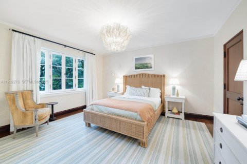 Villa ou maison à vendre à Miami, Floride: 6 chambres, 582.31 m2 № 1991363 - photo 16