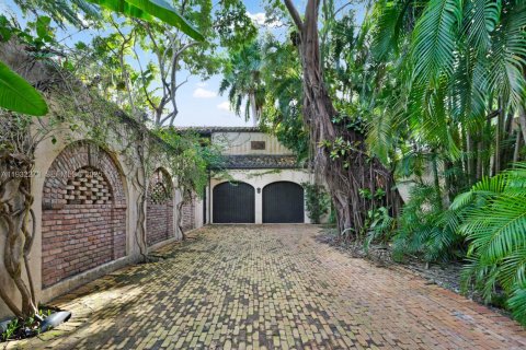 Villa ou maison à vendre à Miami, Floride: 6 chambres, 582.31 m2 № 1991363 - photo 25