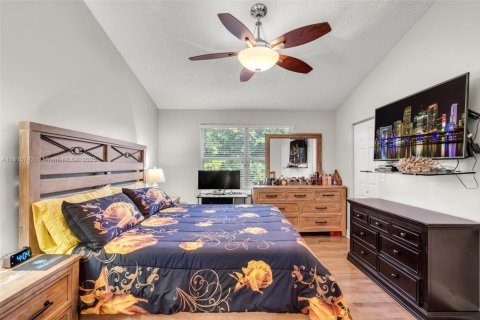 Touwnhouse à vendre à Pembroke Pines, Floride: 2 chambres, 124.3 m2 № 1779088 - photo 14
