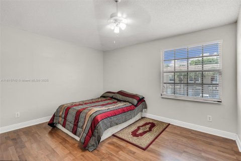 Touwnhouse à vendre à Pembroke Pines, Floride: 2 chambres, 124.3 m2 № 1779088 - photo 20