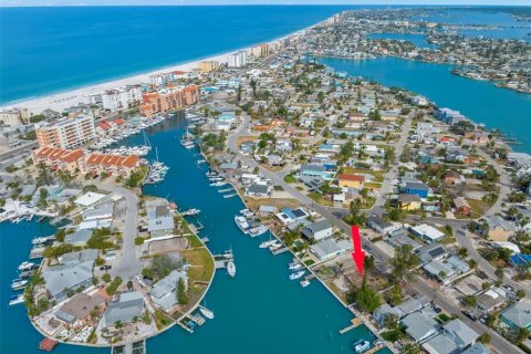 Land in Madeira Beach, Florida № 1679922 - photo 14