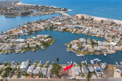 Land in Madeira Beach, Florida № 1679922 - photo 8