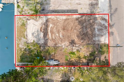 Land in Madeira Beach, Florida № 1679922 - photo 3