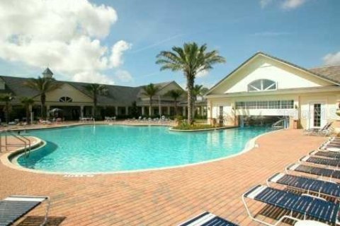 House in Clermont, Florida 2 bedrooms, 163.97 sq.m. № 1679438 - photo 2