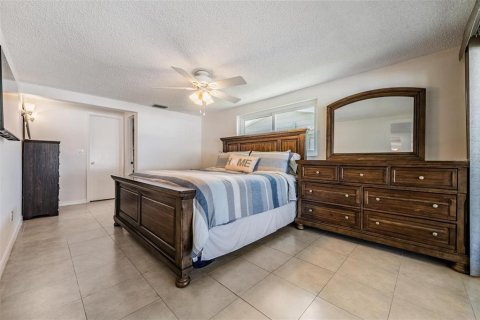 Casa en venta en New Port Richey, Florida, 3 dormitorios, 140.19 m2 № 1379289 - foto 12
