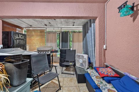 Townhouse in Riverview, Florida 2 bedrooms, 142.33 sq.m. № 2196772 - photo 19