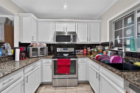 Townhouse in Riverview, Florida 2 bedrooms, 142.33 sq.m. № 2196772 - photo 16