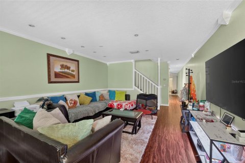 Townhouse in Riverview, Florida 2 bedrooms, 142.33 sq.m. № 2196772 - photo 3