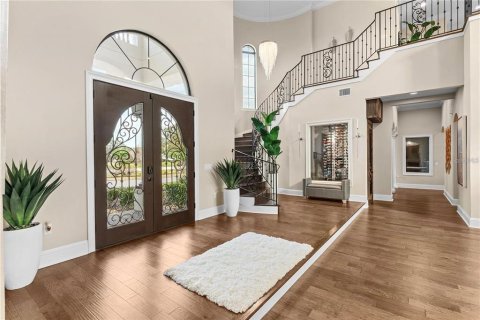 Casa en venta en Thonotosassa, Florida, 8 dormitorios, 760.87 m2 № 1907614 - foto 7