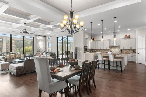 Casa en venta en Thonotosassa, Florida, 8 dormitorios, 760.87 m2 № 1907614 - foto 18