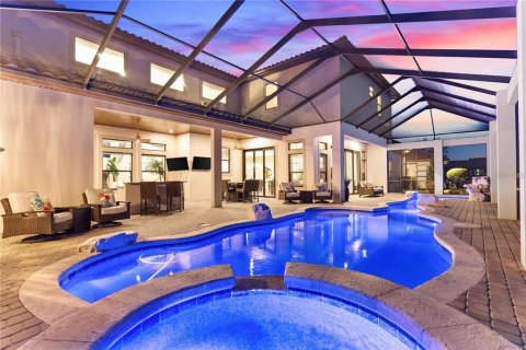 Casa en venta en Thonotosassa, Florida, 8 dormitorios, 760.87 m2 № 1907614 - foto 3