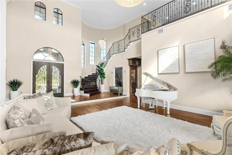 Casa en venta en Thonotosassa, Florida, 8 dormitorios, 760.87 m2 № 1907614 - foto 10