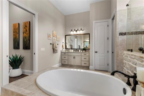 Casa en venta en Thonotosassa, Florida, 8 dormitorios, 760.87 m2 № 1907614 - foto 27