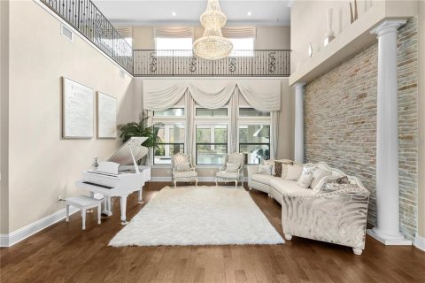 Casa en venta en Thonotosassa, Florida, 8 dormitorios, 760.87 m2 № 1907614 - foto 8
