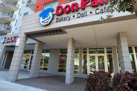 Condo in Doral, Florida, 1 bedroom  № 1994094 - photo 27