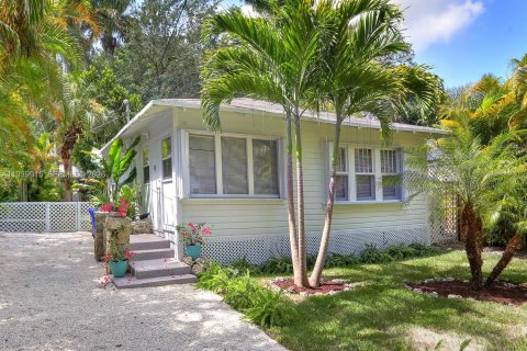 House in Miami, Florida 2 bedrooms, 72 sq.m. № 2066365 - photo 5