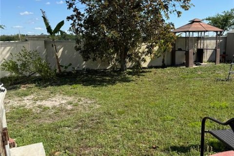 Купить виллу или дом в Киссимми, Флорида 8 комнат, 178.19м2, № 2215872 - фото 11