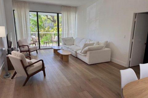 Кондоминиум с 2 спальнями в Авентура, Флорида № 2011826