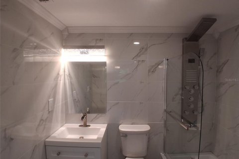 House in Lake Wales, Florida 3 bedrooms, 104.98 sq.m. № 1894359 - photo 13