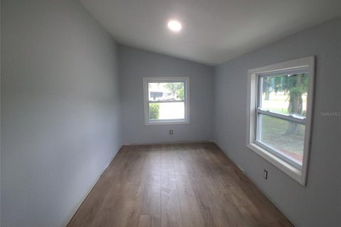 House in Lake Wales, Florida 3 bedrooms, 104.98 sq.m. № 1894359 - photo 26
