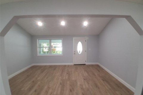 House in Lake Wales, Florida 3 bedrooms, 104.98 sq.m. № 1894359 - photo 19