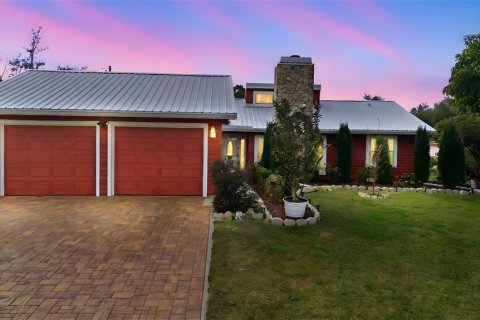 Villa ou maison à Deltona, Floride 3 chambres, 140.38 m2 № 2136334