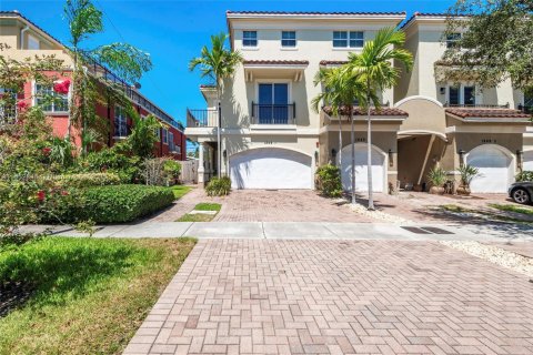 Townhouse in Fort Lauderdale, Florida 4 bedrooms, 325.62 sq.m. № 1872199 - photo 6