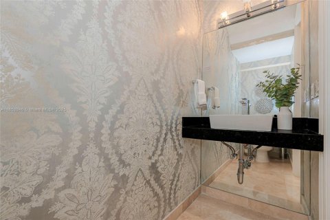 Townhouse in Fort Lauderdale, Florida 4 bedrooms, 325.62 sq.m. № 1872199 - photo 22