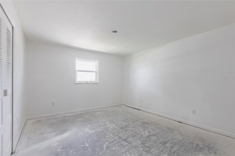 House in Port Charlotte, Florida 2 bedrooms, 123.93 sq.m. № 1613431 - photo 15