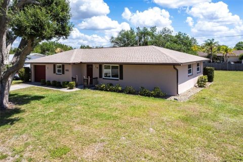 House in Port Charlotte, Florida 2 bedrooms, 123.93 sq.m. № 1613431 - photo 30