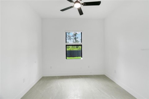 House in Lehigh Acres, Florida 4 bedrooms, 153.29 sq.m. № 2308552 - photo 22