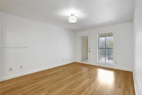 Condo in Coral Springs, Florida, 1 bedroom  № 1994517 - photo 1