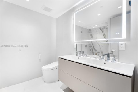 Condo in Aventura, Florida, 4 bedrooms  № 1726926 - photo 21