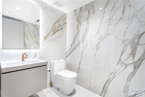 Condo in Aventura, Florida, 4 bedrooms  № 1726926 - photo 17