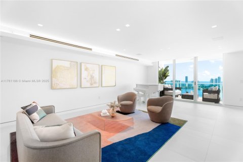 Condo in Aventura, Florida, 4 bedrooms  № 1726926 - photo 1