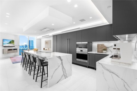 Condo in Aventura, Florida, 4 bedrooms  № 1726926 - photo 4