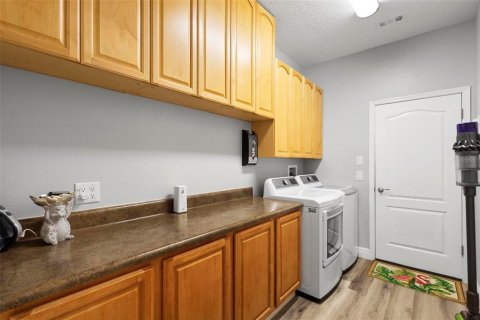 Casa en venta en DeLand, Florida, 3 dormitorios, 238.94 m2 № 1665952 - foto 23