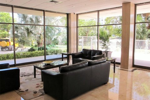 Condo in Sunny Isles Beach, Florida, 1 bedroom  № 2079926 - photo 5