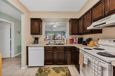 Condominio en alquiler en Sarasota, Florida, 2 dormitorios, 98.94 m2 № 1253963 - foto 11