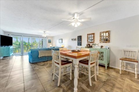 Condominio en alquiler en Bradenton, Florida, 2 dormitorios, 128.95 m2 № 1386505 - foto 13