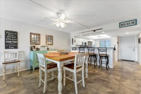 Condominio en alquiler en Bradenton, Florida, 2 dormitorios, 128.95 m2 № 1386505 - foto 15