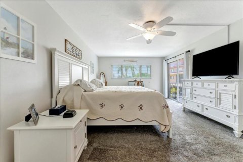 Condominio en alquiler en Bradenton, Florida, 2 dormitorios, 128.95 m2 № 1386505 - foto 24
