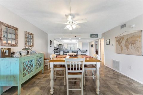 Condominio en alquiler en Bradenton, Florida, 2 dormitorios, 128.95 m2 № 1386505 - foto 16
