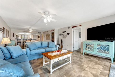 Снять в аренду кондоминиум в Брейдентон, Флорида 3 комнаты, 128.95м2, № 1386505 - фото 20
