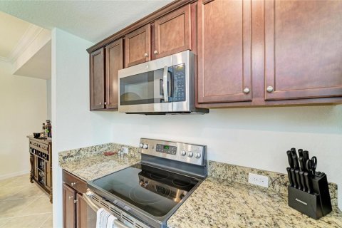 Copropriété à vendre à Bradenton, Floride: 2 chambres, 106.09 m2 № 2377783 - photo 15