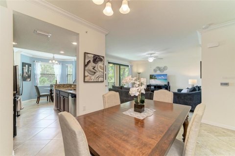 Copropriété à vendre à Bradenton, Floride: 2 chambres, 106.09 m2 № 2377783 - photo 11