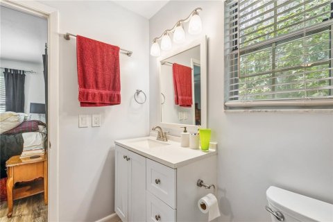 Condo in Gainesville, Florida, 3 bedrooms  № 1815873 - photo 20